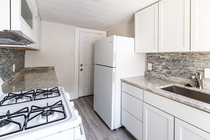 2878 Indianola Ave - Photo 7 of 8