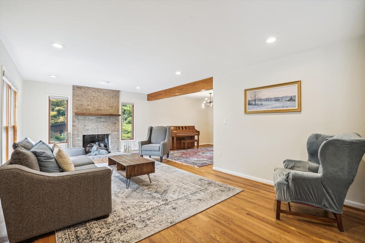 10408 Hunter Ridge Dr - Photo 6 of 30