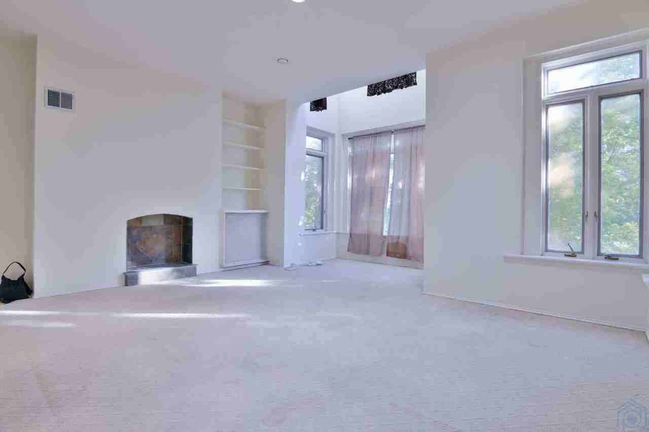 2020 Connecticut Ave Nw - Photo 2 of 44