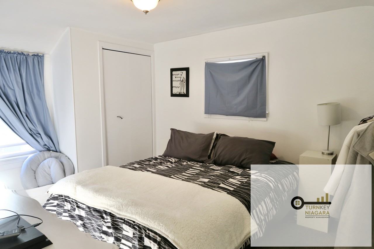 11 Welland Avenue - Photo 5 of 10