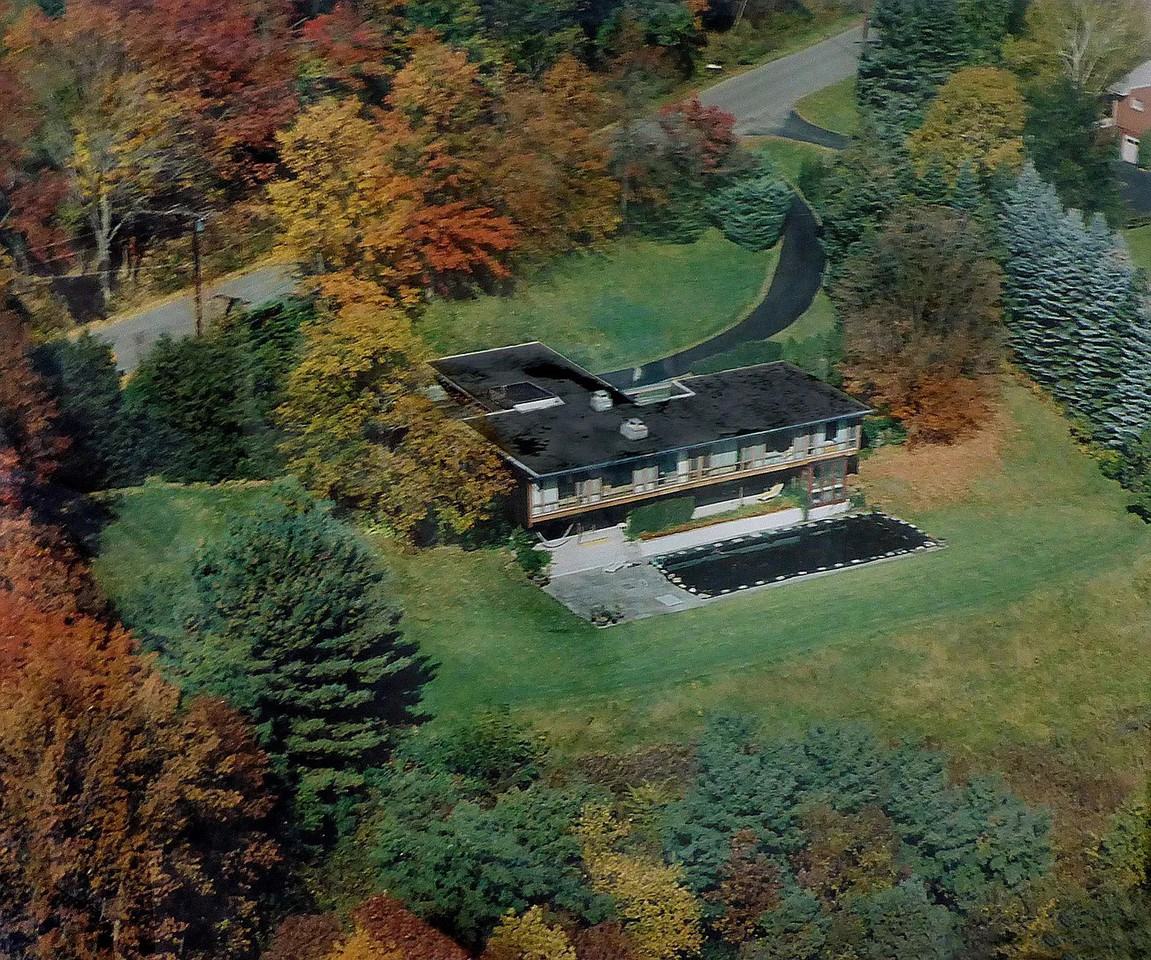 964 Mountain Rd - Photo 2 of 30