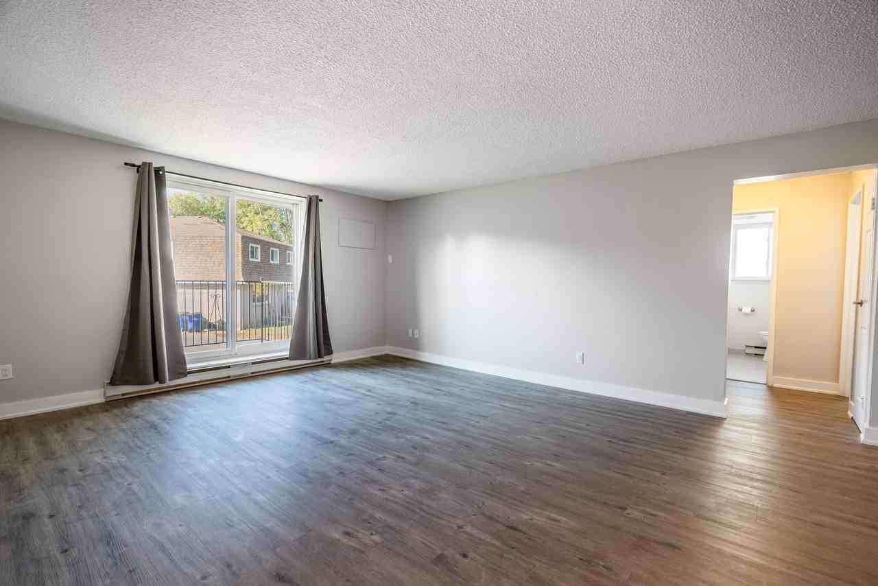 47 Orchard Heights Drive - Photo 2 of 14
