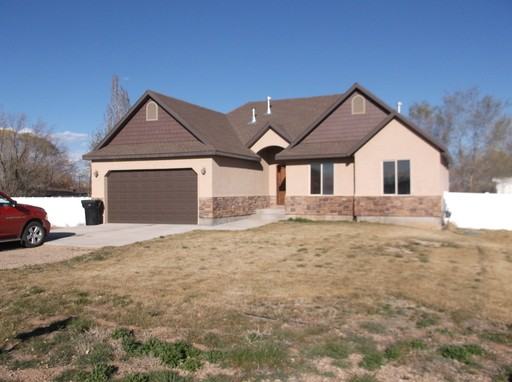 590 N 300 W - Photo 2 of 23