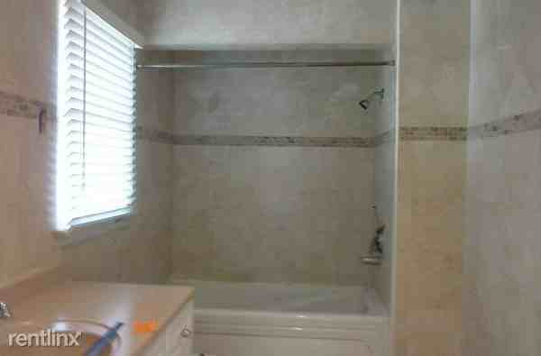 1549 Teal Dr - Photo 3 of 8