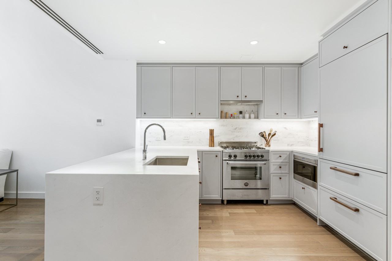 465 Pacific St #2C - Photo 2 of 6