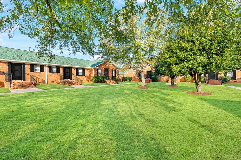 Ponderosa Apartments - Photo 7 of 29