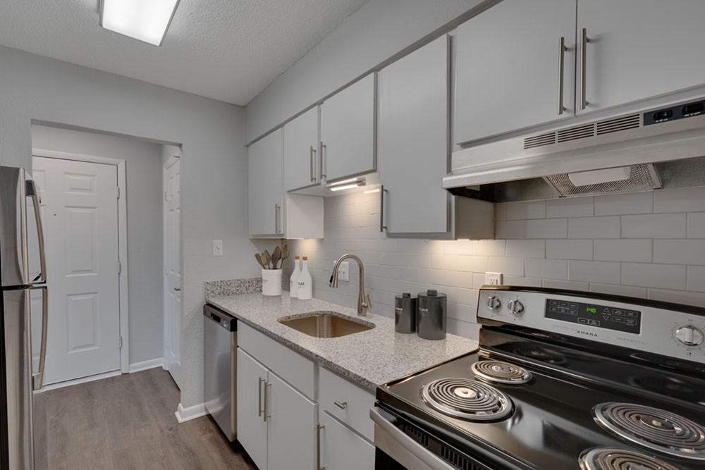 SoHo Apartments Homes - Photo 5 of 19