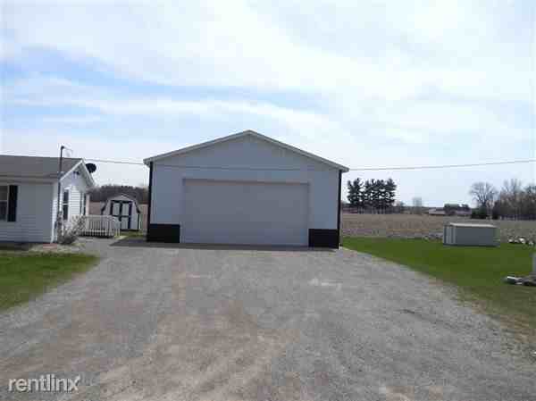 17845 Doyle Rd - Photo 2 of 5