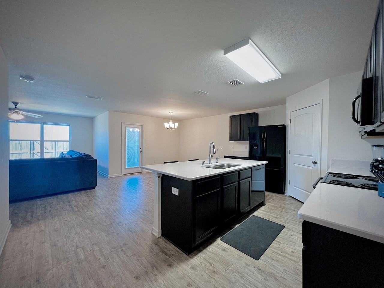 6153 Riverbrooke Dr #1 - Photo 5 of 15