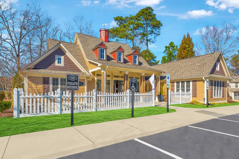 The Domain Apartments - Photo 2 of 25