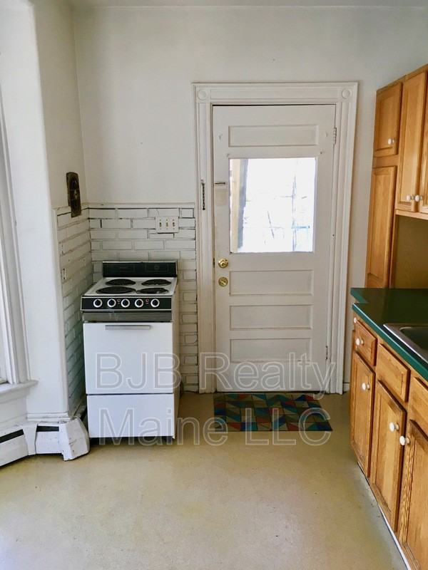 55 Ashmont St #3 - Photo 4 of 7