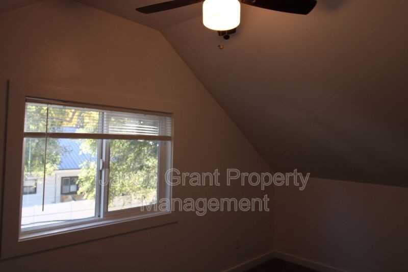 1293 S Boulevard #3 - Photo 7 of 12