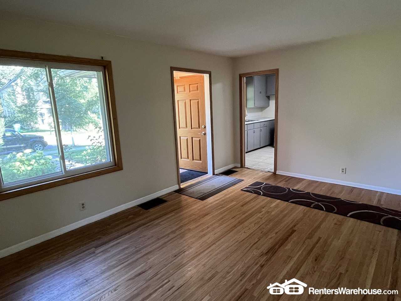 3824 Brunswick Ave S - Photo 3 of 10