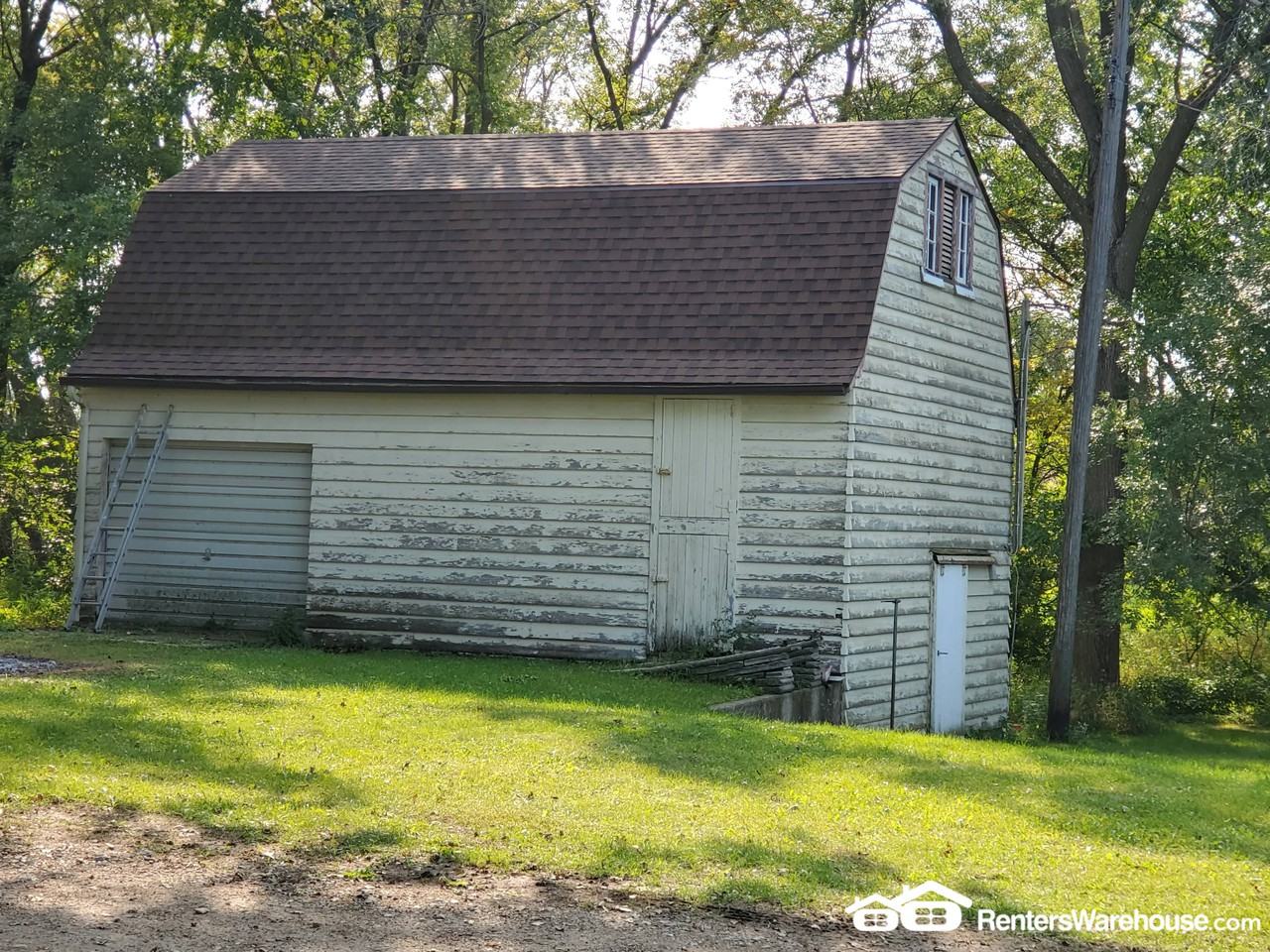 28989 780th Ave - Photo 3 of 10