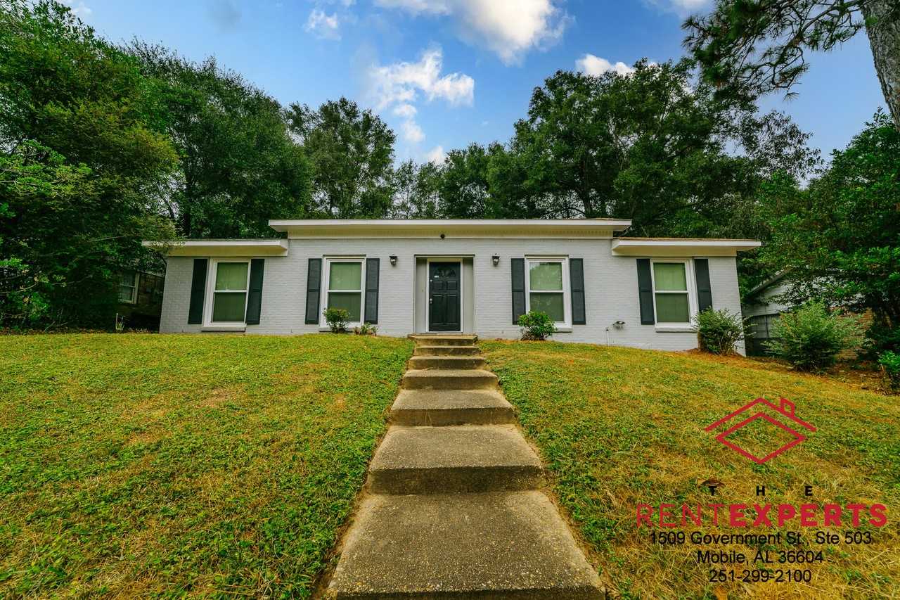 5466 Vanderbilt Drive, Mobile, AL 36608 4 Bedroom House for 1,495