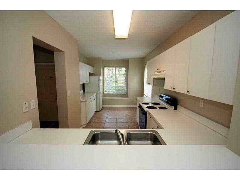 1091 SW 110th Ln 1091 - Photo 3 of 9