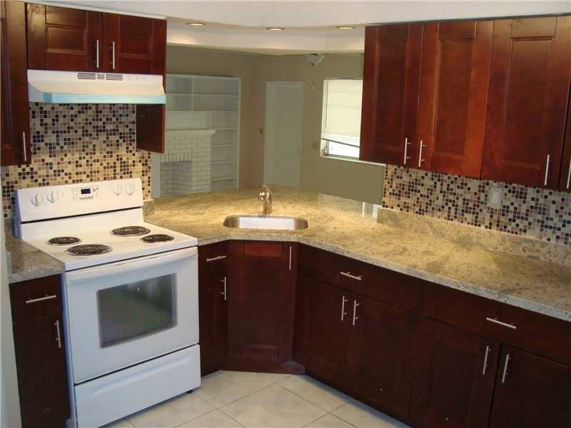 3641 NW 33rd Ave - Photo 3 of 9