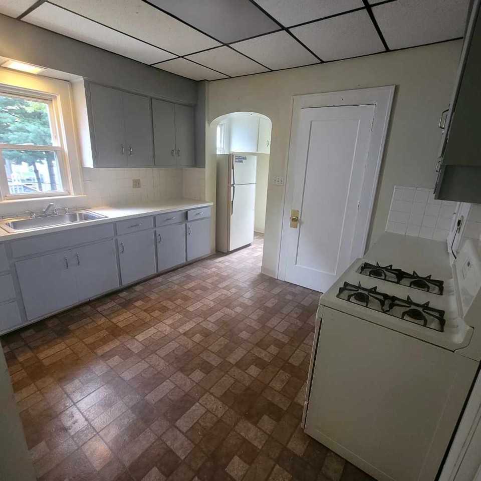 348 Ruckel Rd #1 - Photo 3 of 11