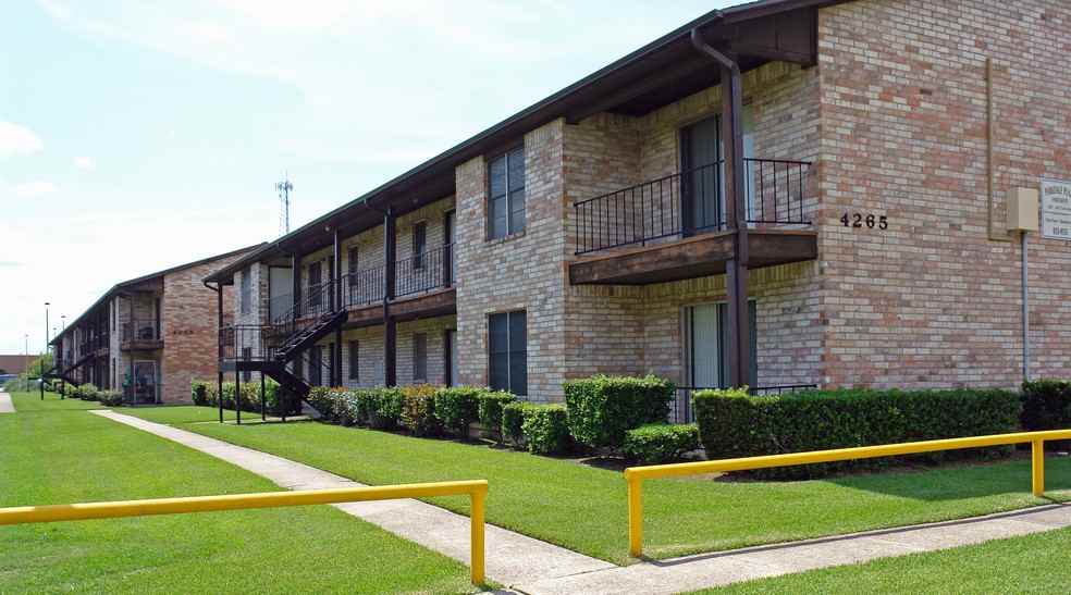 Crow Rd #4235-05 - Photo 3 of 9