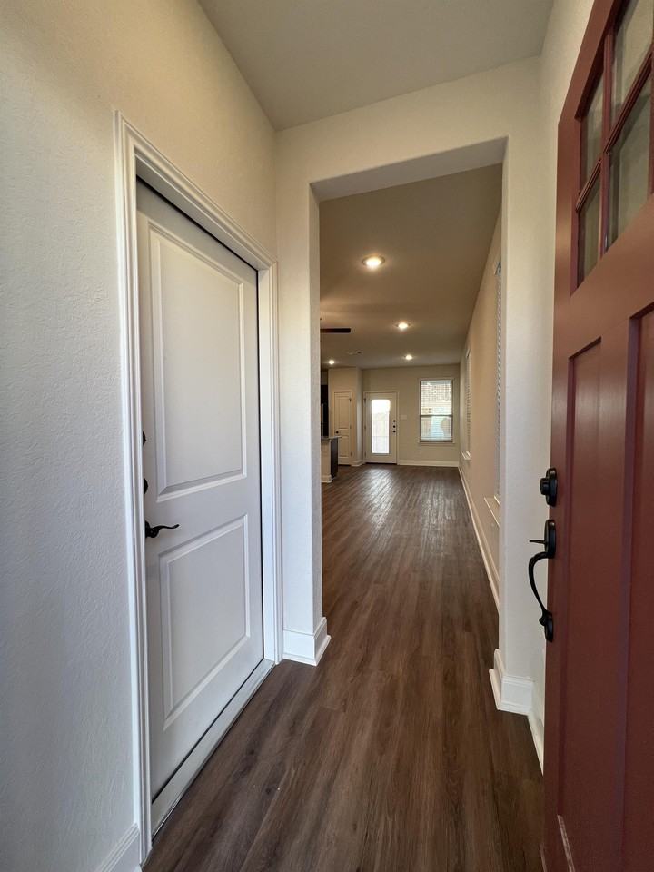 7513 Astro Fld #102 - Photo 4 of 46