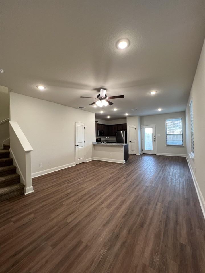 7513 Astro Fld #102 - Photo 5 of 46