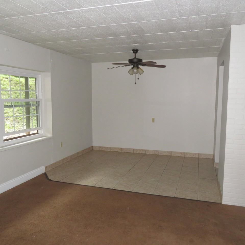 151 MILNE DRIVEAPT A-5 #A05 - Photo 2 of 10