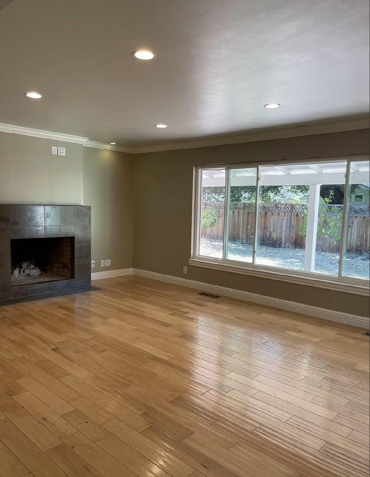 2048 Louise Ln #1 - Photo 6 of 9