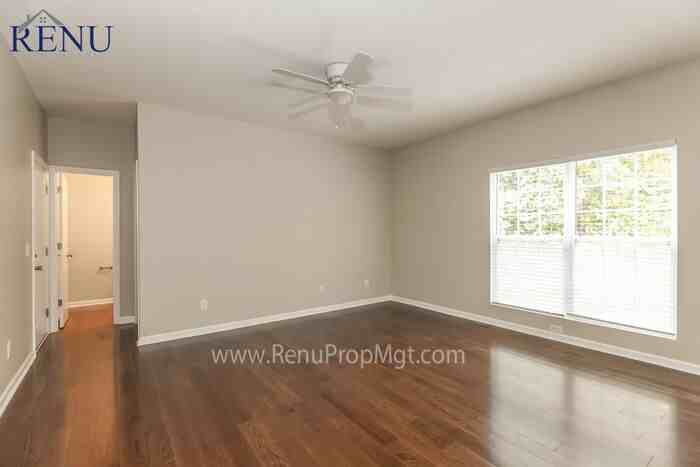 349 Ivy Park Ln - Photo 3 of 17