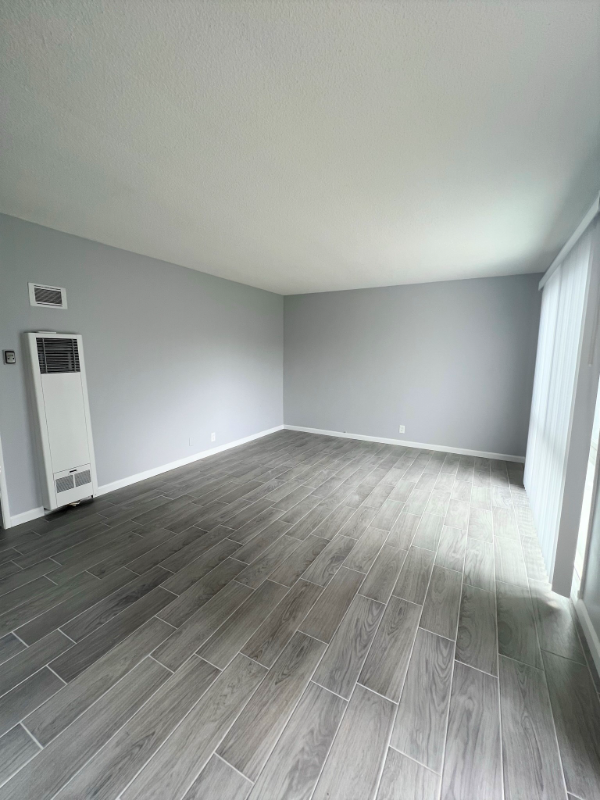 201 N Montague Ave #A - Photo 5 of 16