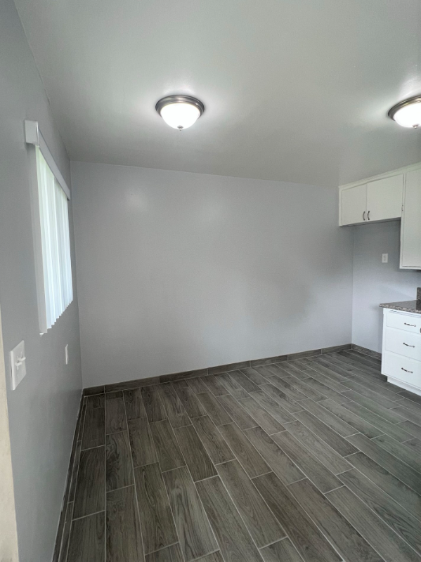 201 N Montague Ave #A - Photo 6 of 16