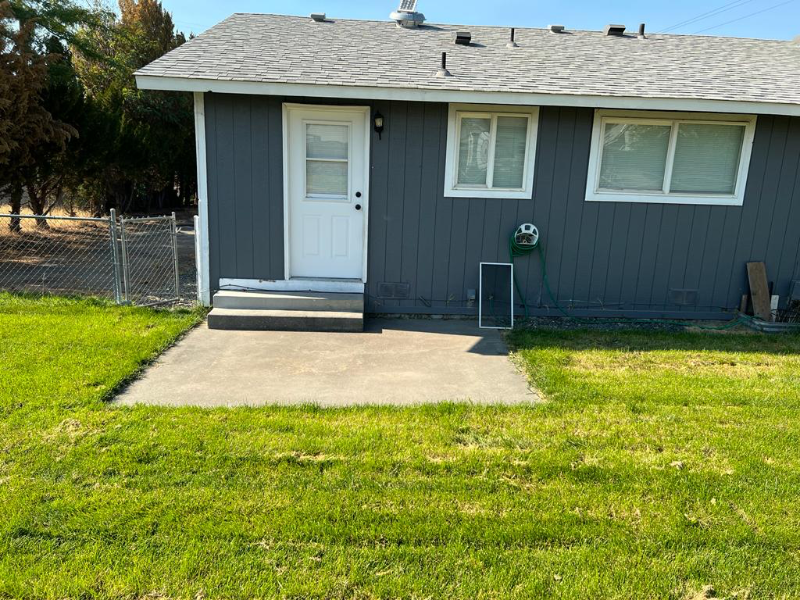 1126 Benham Ct - Photo 4 of 19