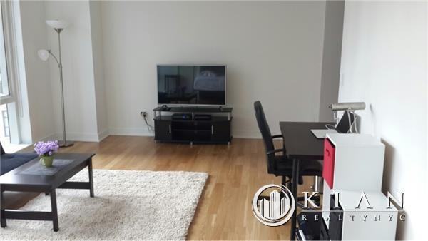 885 Ave of the Americas #20K