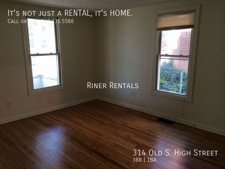 314 Old South High St - Photo 2 of 9