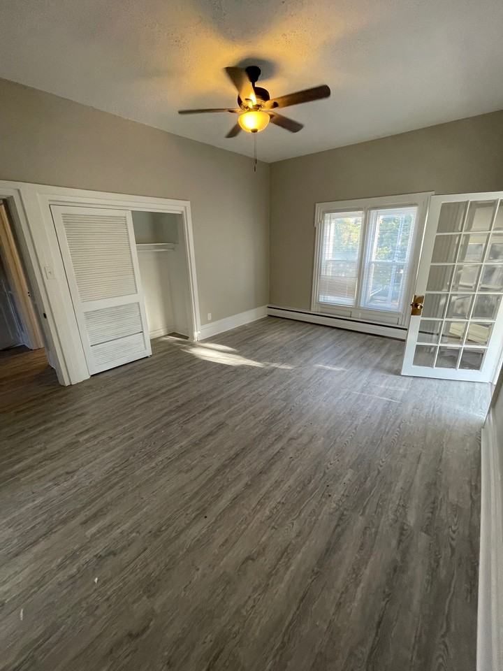 414 Cedar Ave #414B - Photo 5 of 11