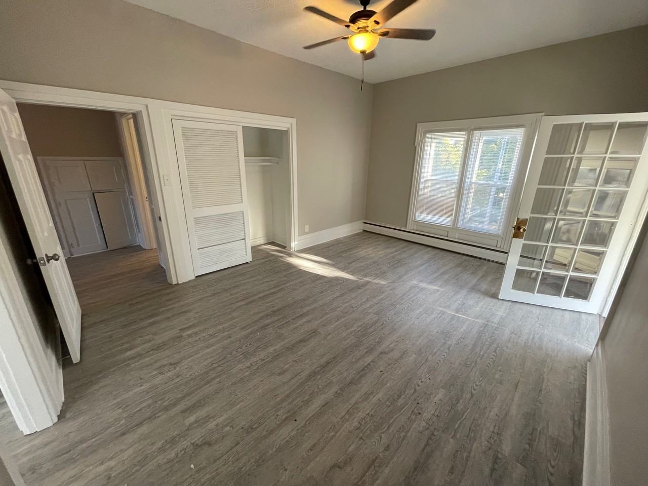 414 Cedar Ave #414B - Photo 6 of 11