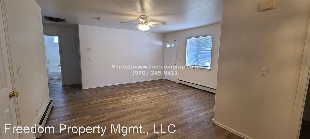 3246 Lands End Ave - Photo 3 of 11