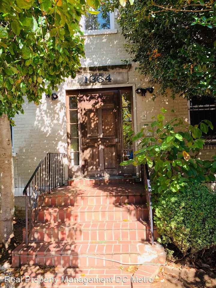 1364 Constitution Ave NE - Photo 2 of 16