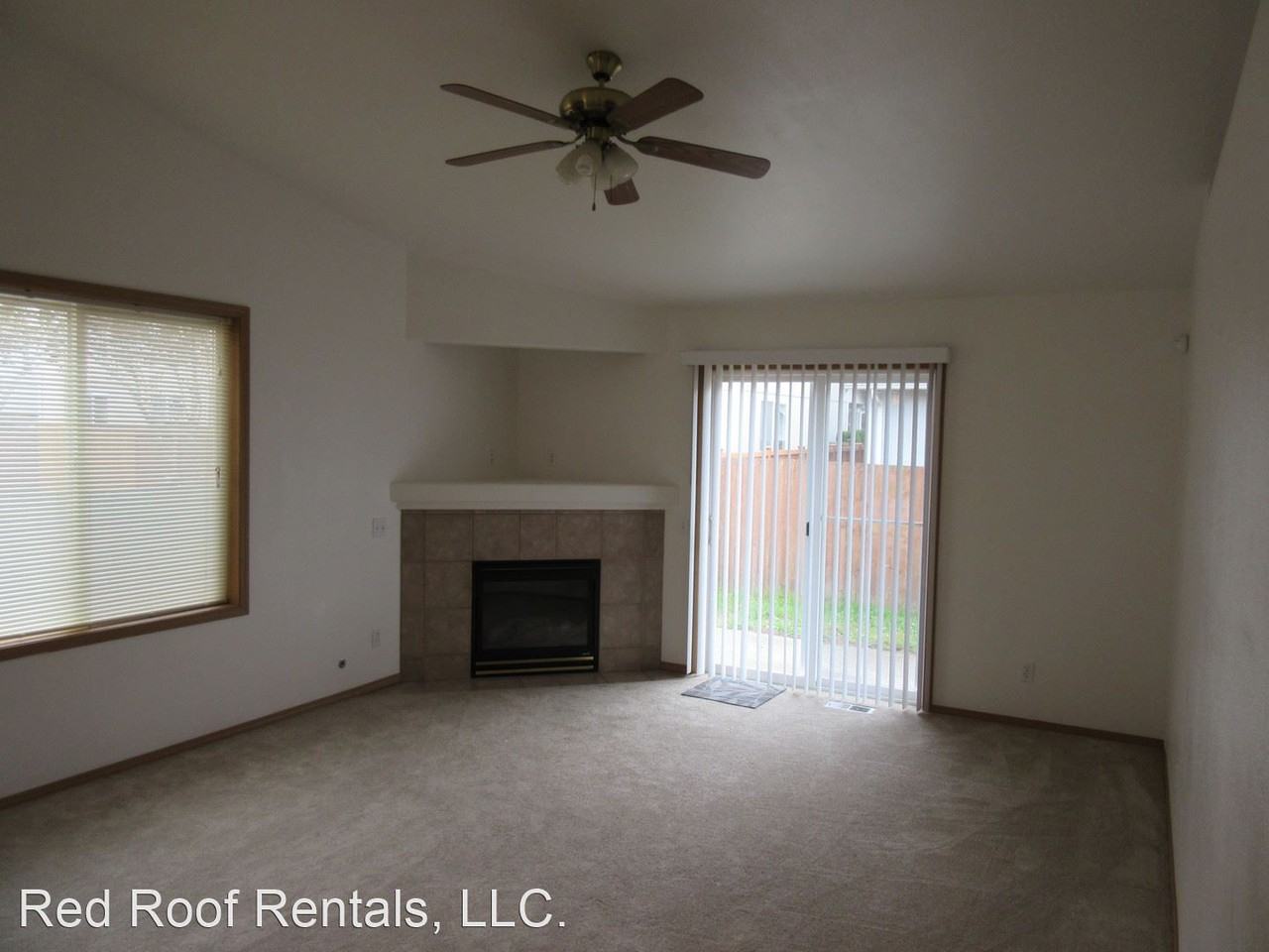 2402 177th Street Ct E - Photo 2 of 9