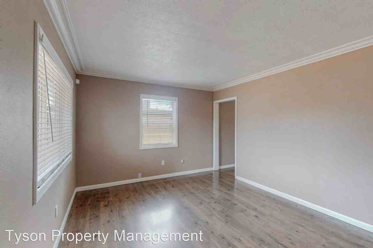 2707 Adams St Ne - Photo 3 of 13