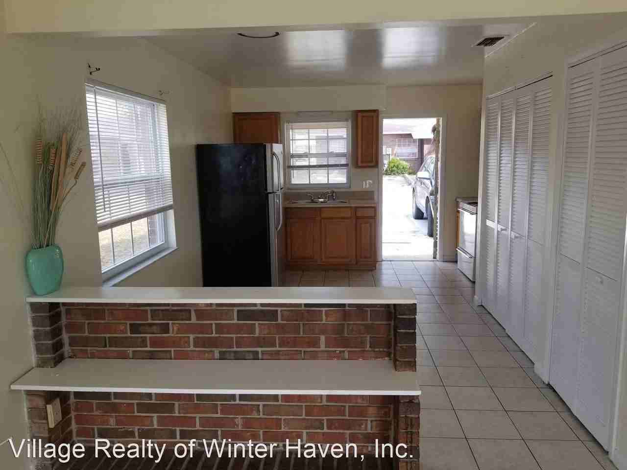 Ave G NW - Photo 3 of 8