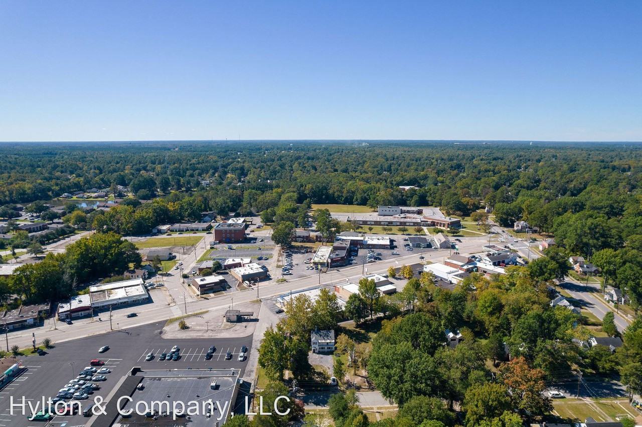 1934 Oakland St - Photo 2 of 44