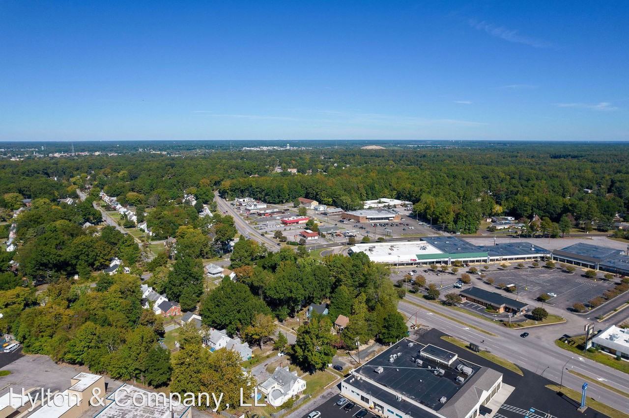 1934 Oakland St - Photo 3 of 44