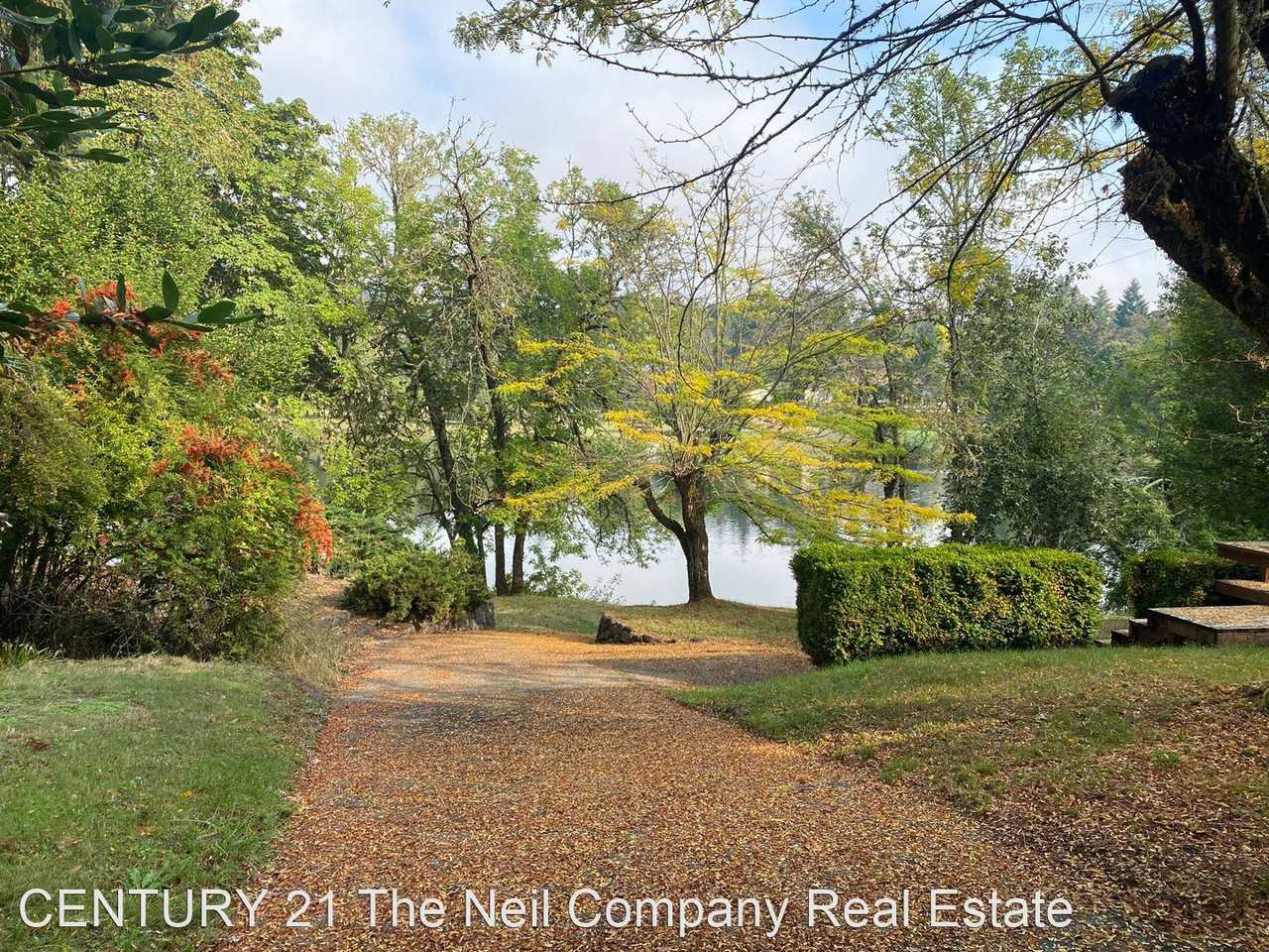 1104 Page Rd - Photo 3 of 11