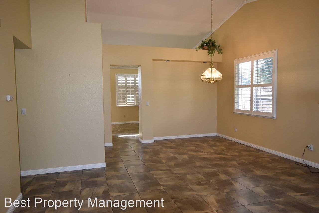 5410 Lakespring Dr - Photo 2 of 12