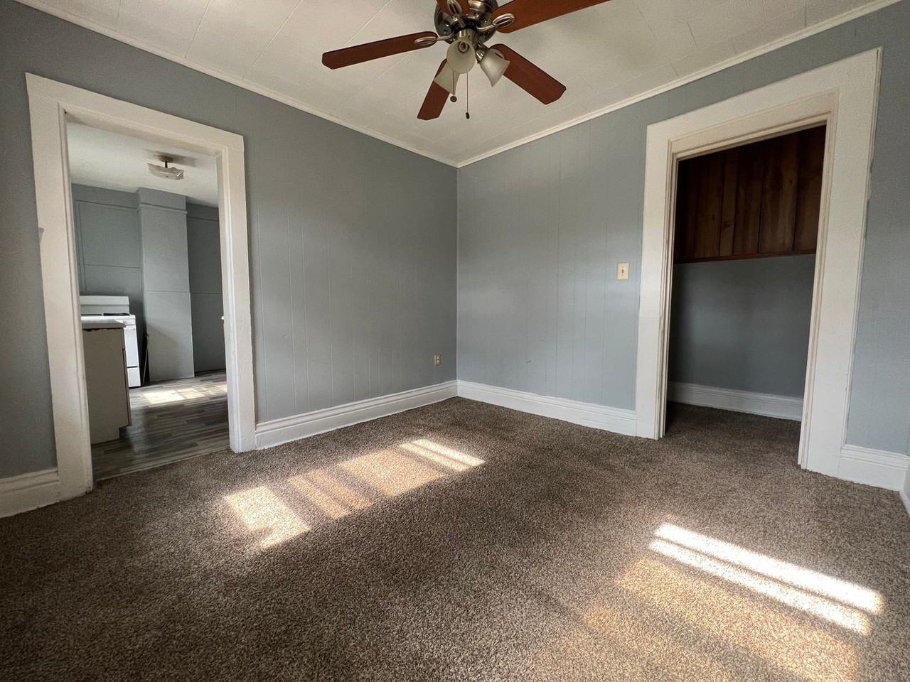 1624 Myrtle St - Photo 3 of 7