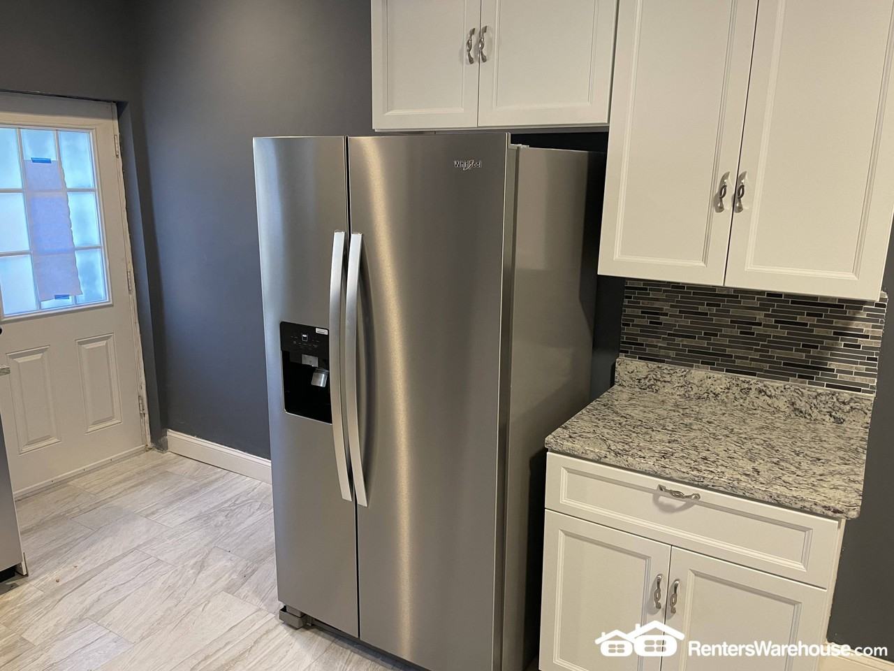 2111 W Fayette St - Photo 2 of 10