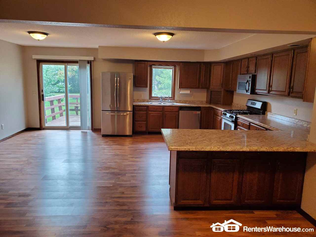 21 3rd St Ne - Photo 3 of 10