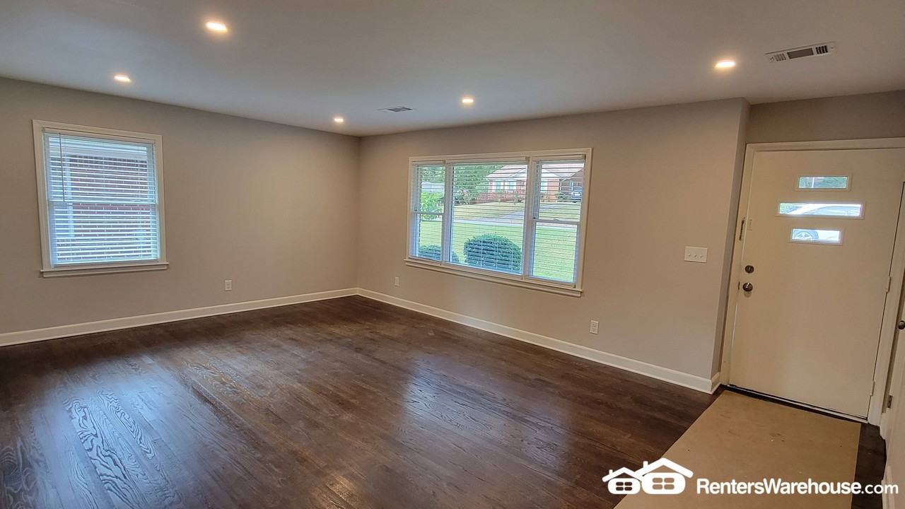 674 Clover St Sw - Photo 2 of 10