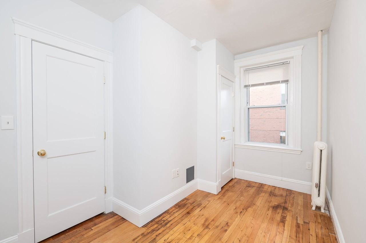 49 Worthington St #11 - Photo 6 of 12