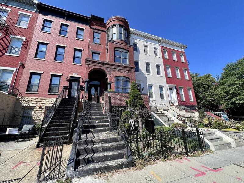 1424 11th St Nw #3 - Photo 5 of 44